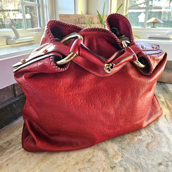 GUCCI Guccissima Large Horsebit  Hobo in Red ❤️ - Picture 1 of 16
